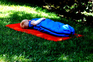 baby able to safely roll over in sleeping bag 
